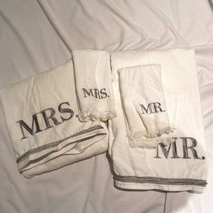 Mr. & Mrs Bath, hand towels